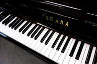 ヤマハ　YAMAHA　MC10Bl中古ピアノ
